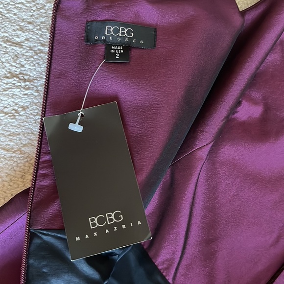 NWT BCBG Cocktail Dress. Magenta. Size 2 - Picture 8 of 11